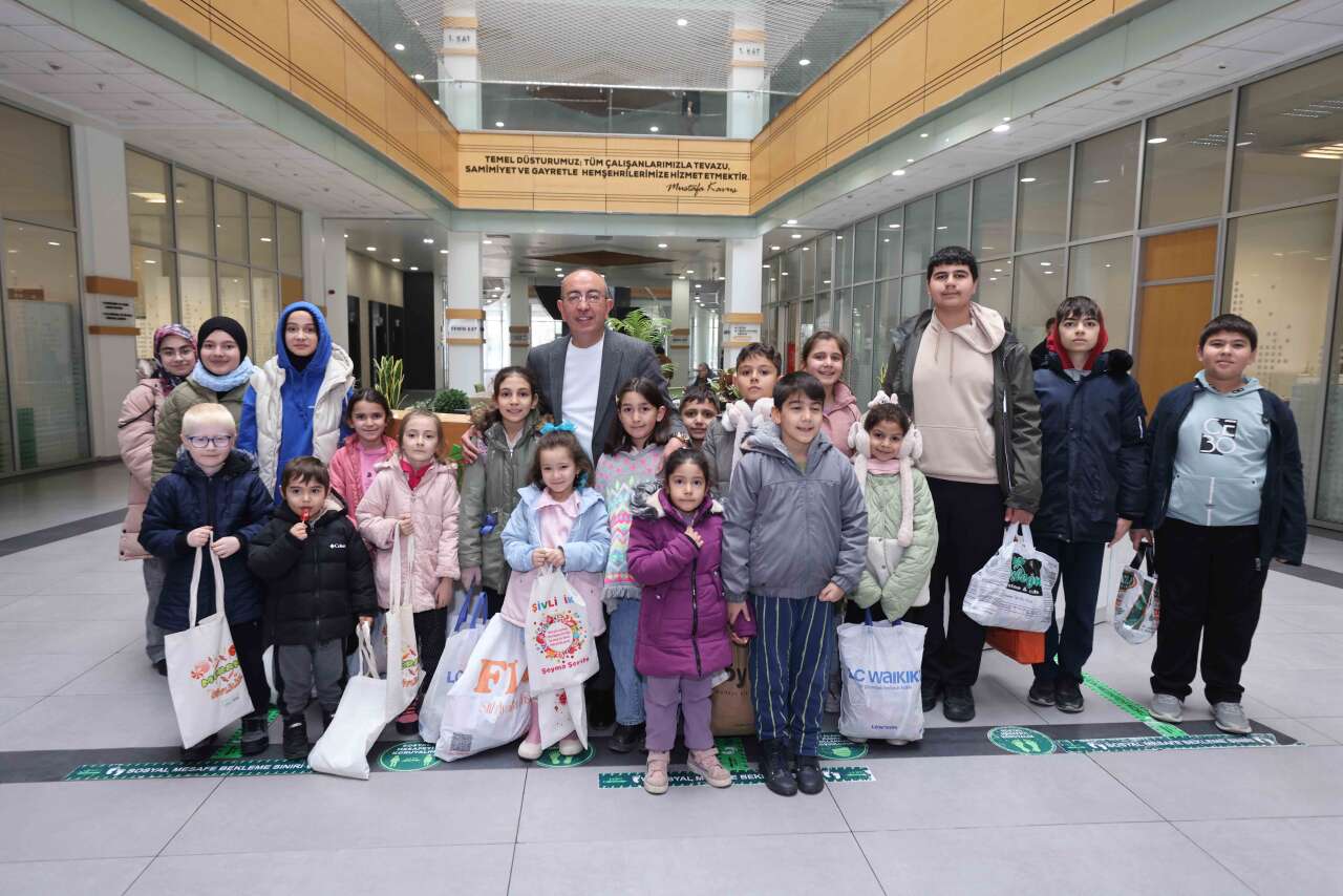 Konya sokaklarını şenlendiren şivlilik, hastane odalarına da yansıdı 10